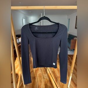 Vuori Long Sleeve Scoop Top